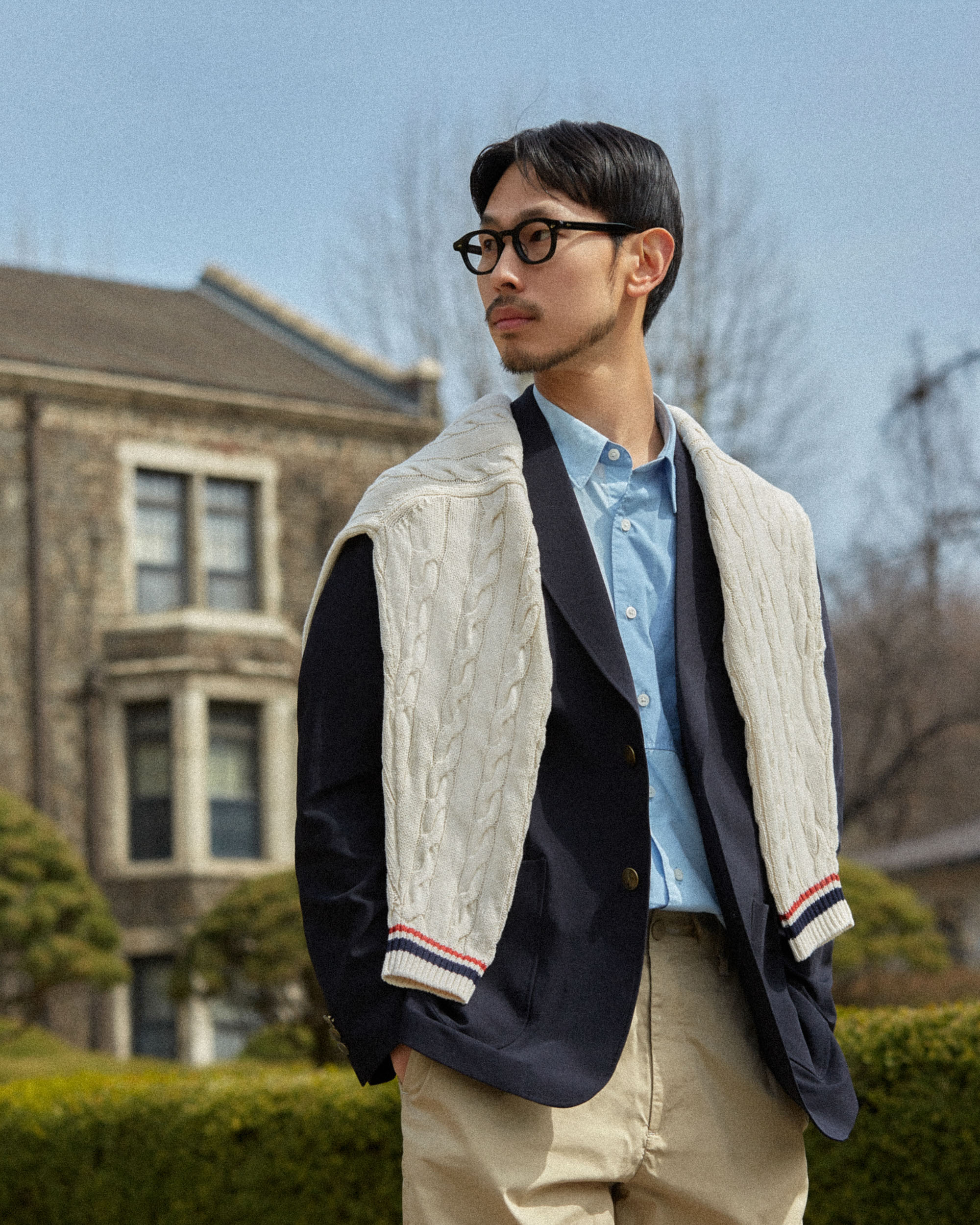 "Oxford-Inspired Classic Look"