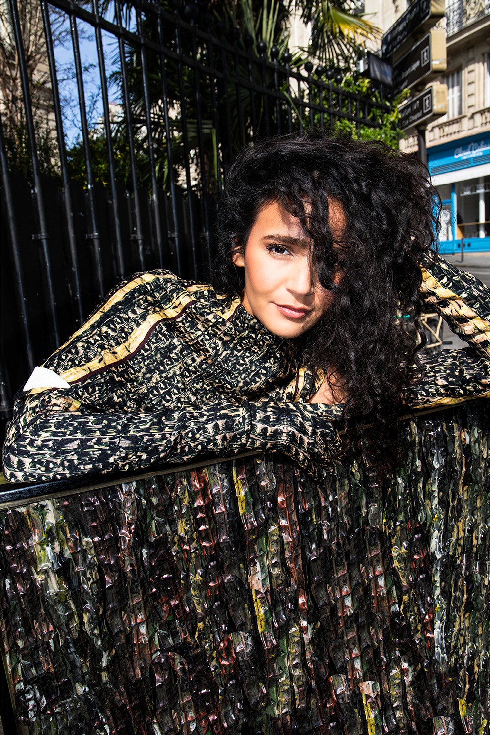 bylauuu-studi-amel-batita-silk-scarf-photographe