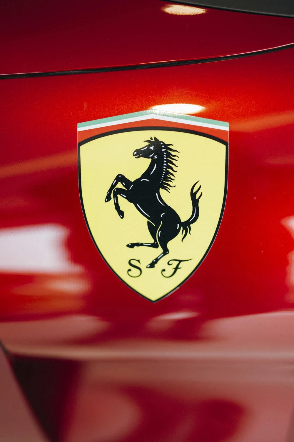 ferrari logo on a car at Autohaus Gohm Böblingen