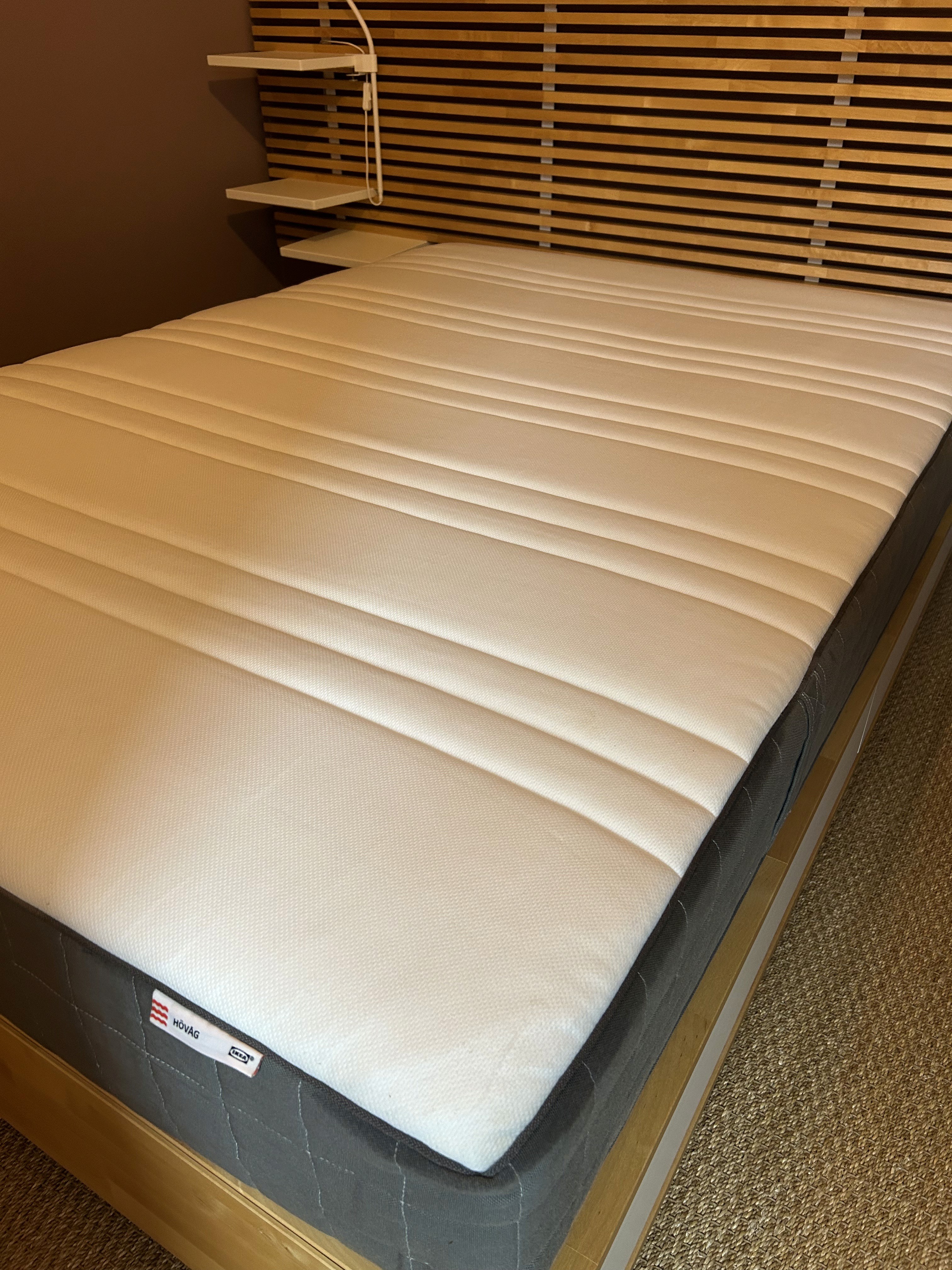 Matelas nettoyé en profondeur pour enlever acariens, poussières et mauvaises odeurs – service Propre et Net Rennes
