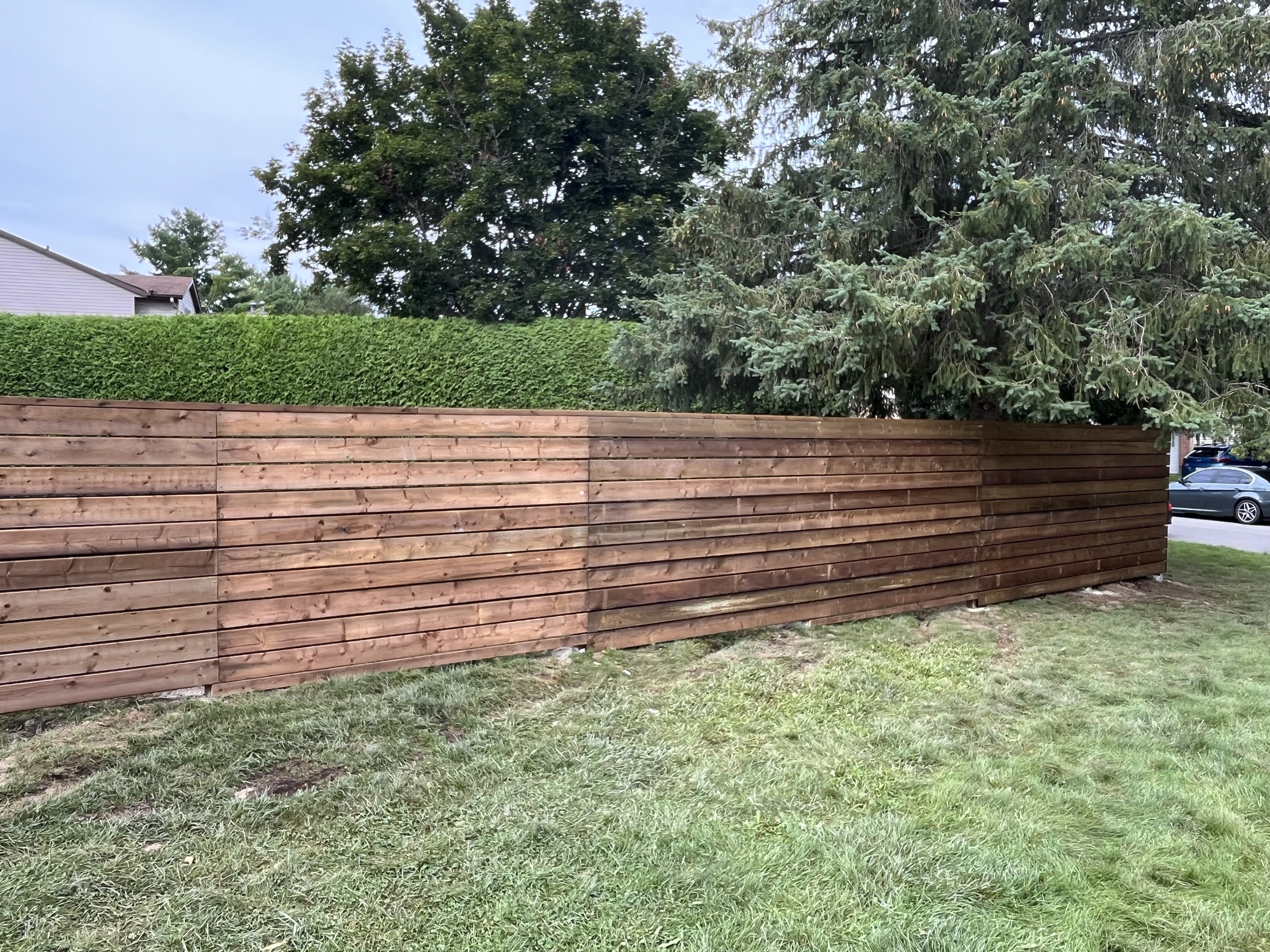Newly built custom wood deck in Ottawa residential backyard