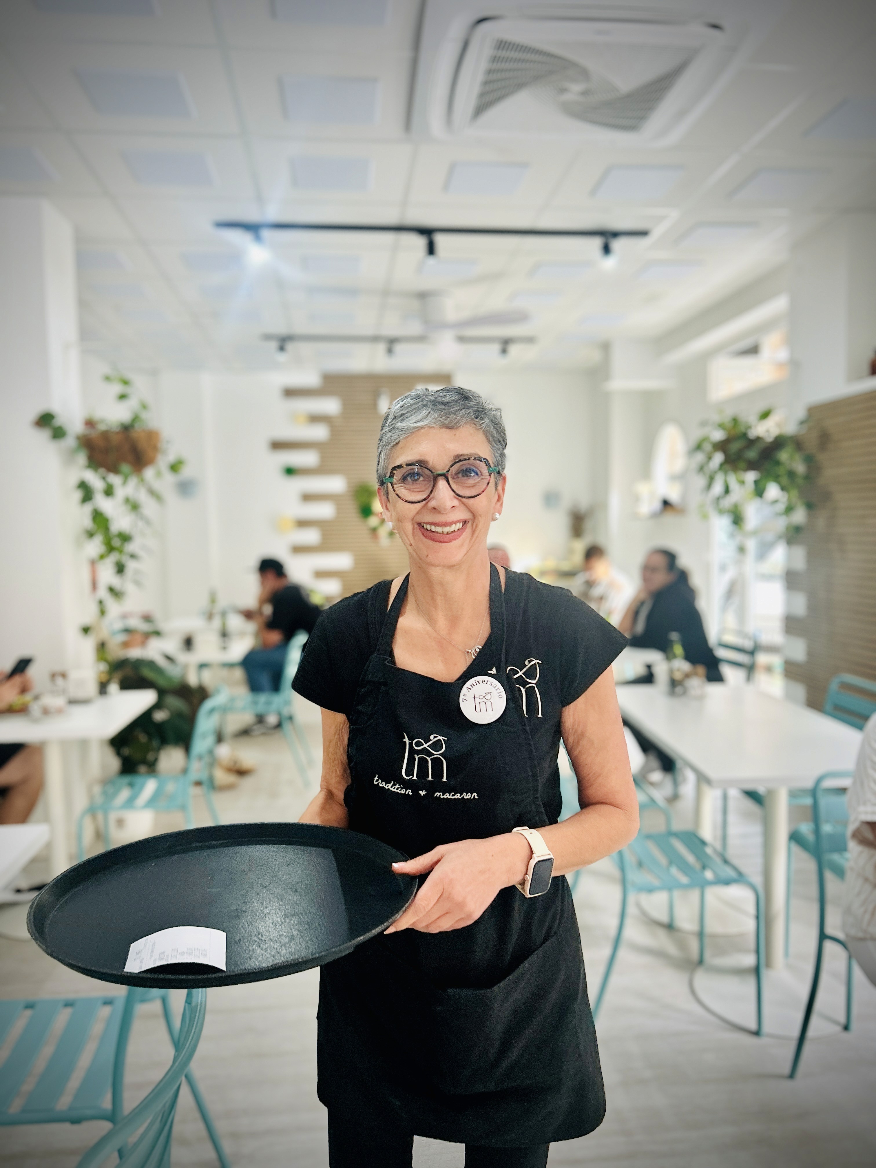 panes especiales centeno y naranja confitada en mercado local de La Via Denia