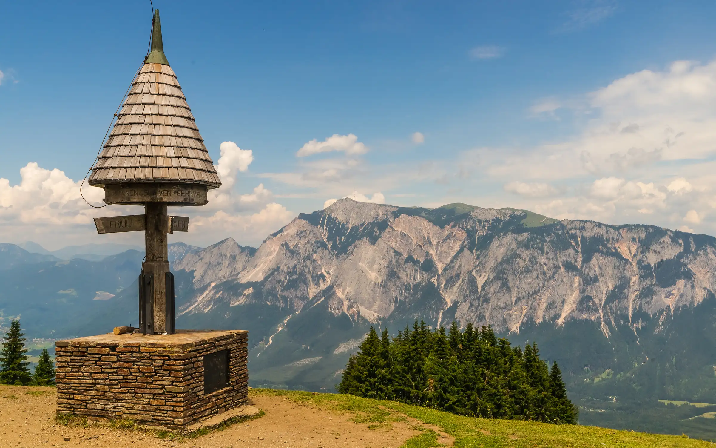Dreilaendereck - på grensen mellom Slovenia, Italia og Østerrike | Expa Travel