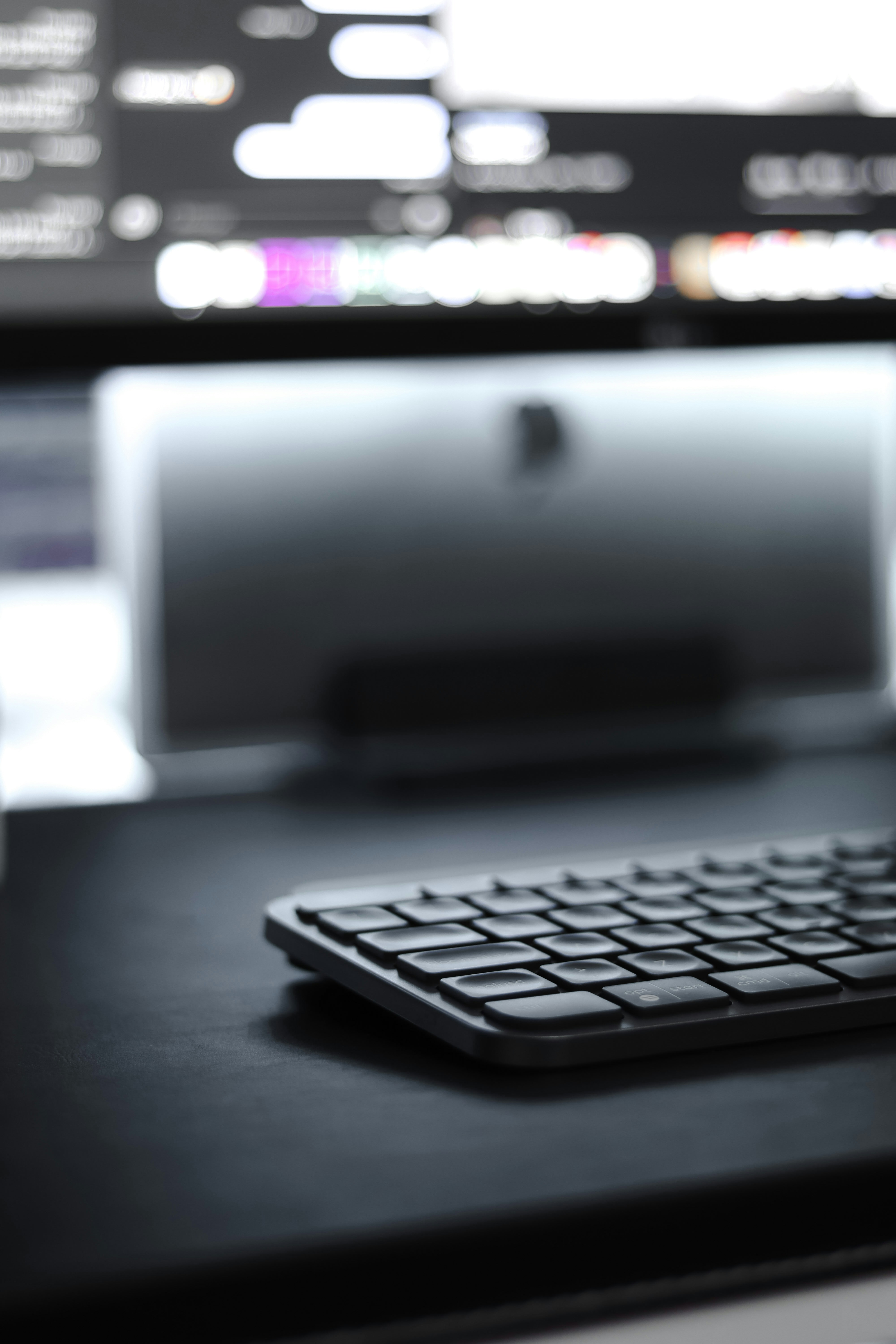 black and white computer keyboard