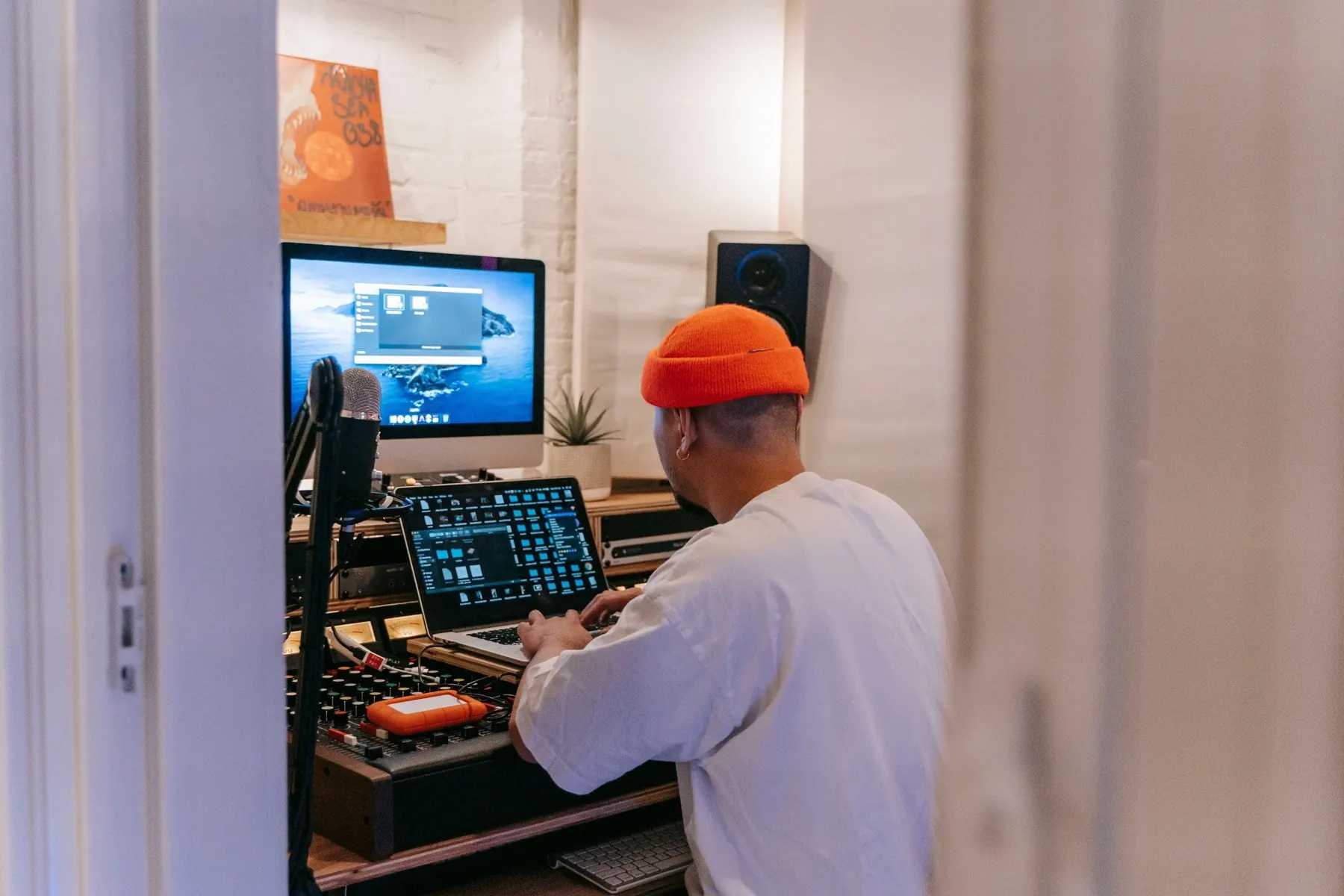 Musician shaping a performance with CoordN8