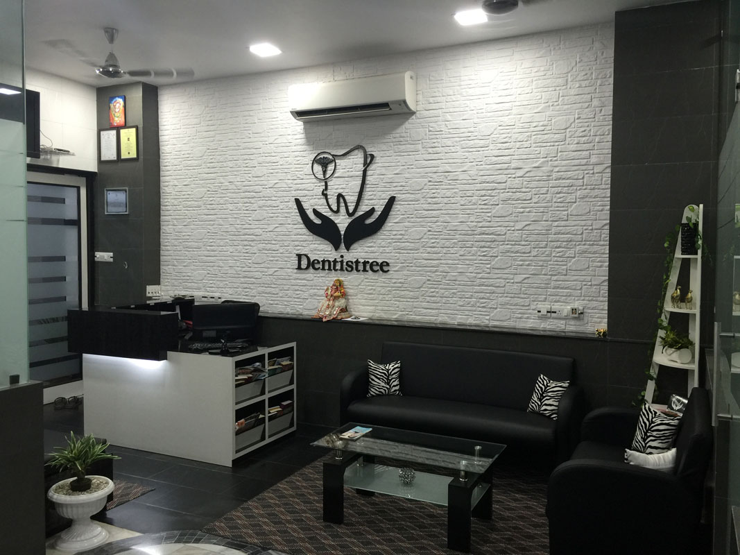 CAD/CAM dental crown milling machine at Dentistree Kolkata for precise restorations.