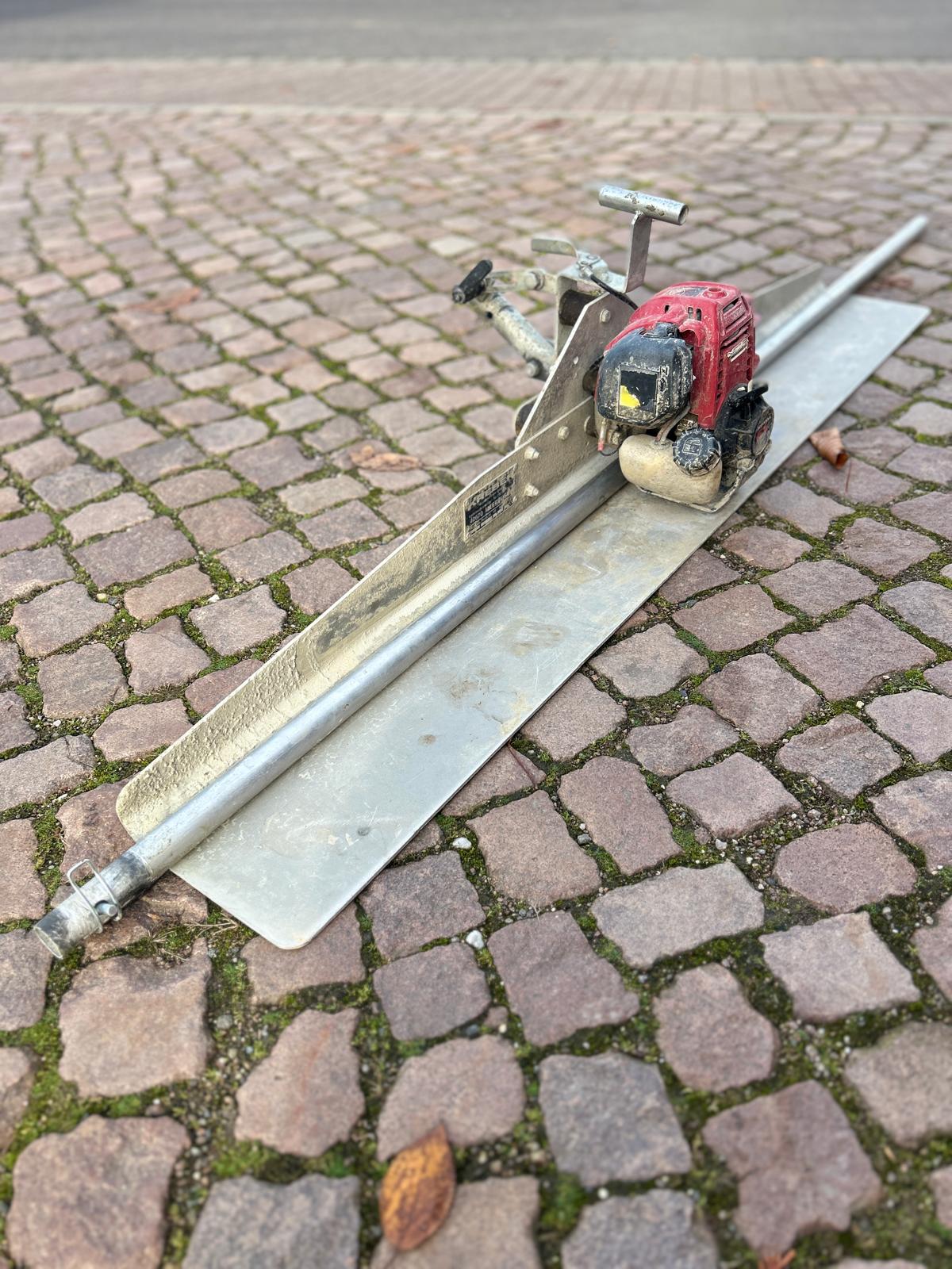 Rüttelpatsche mit Benzinmotor