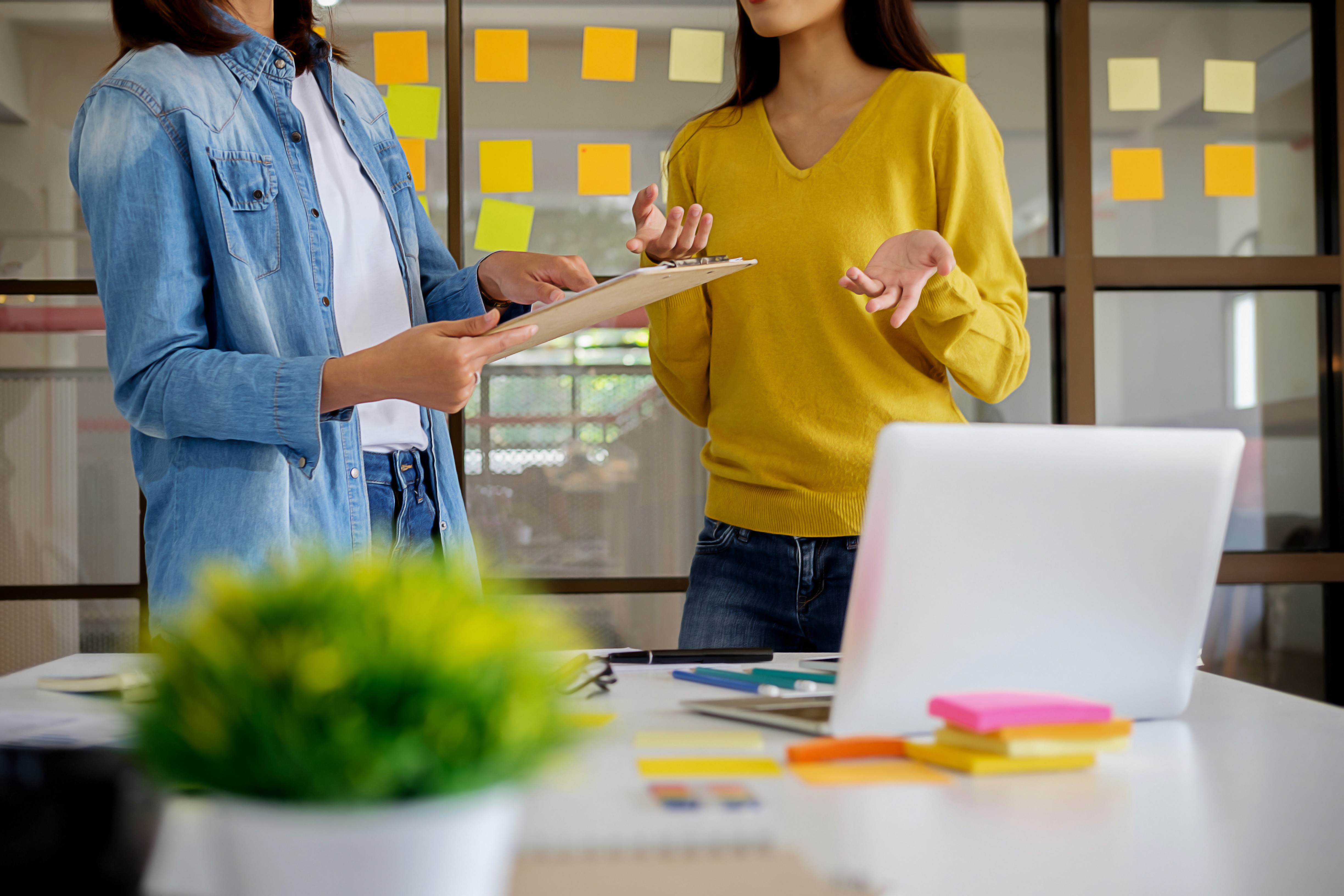 Eugeniuses Article: Image from a meeting room