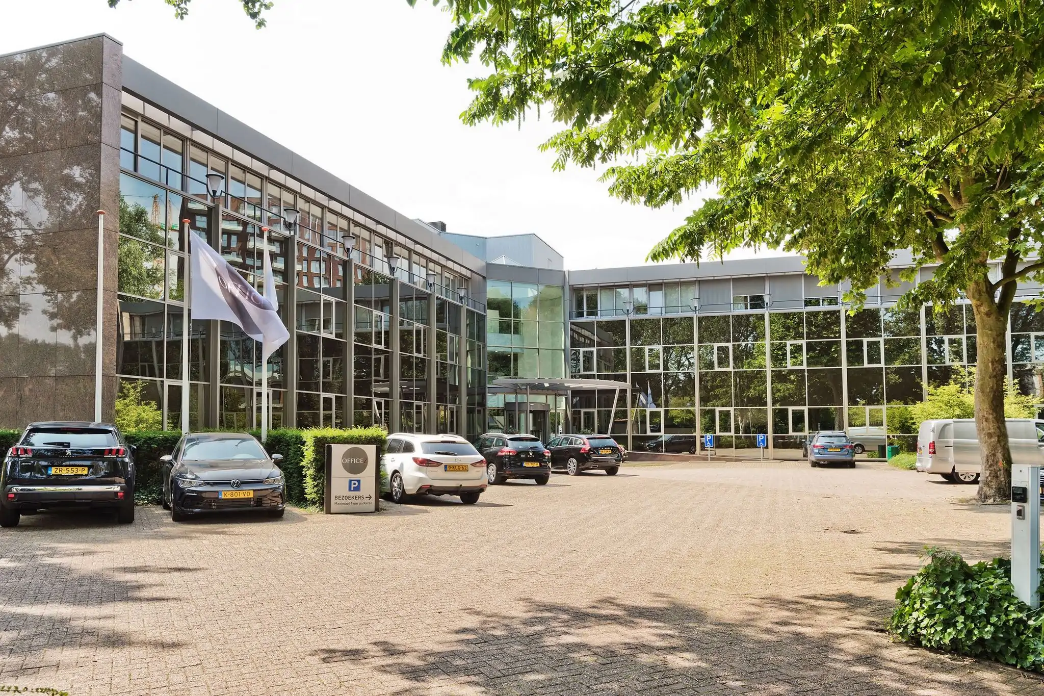 Nieuwe kantoorinrichting Bavinckhouse door Perla