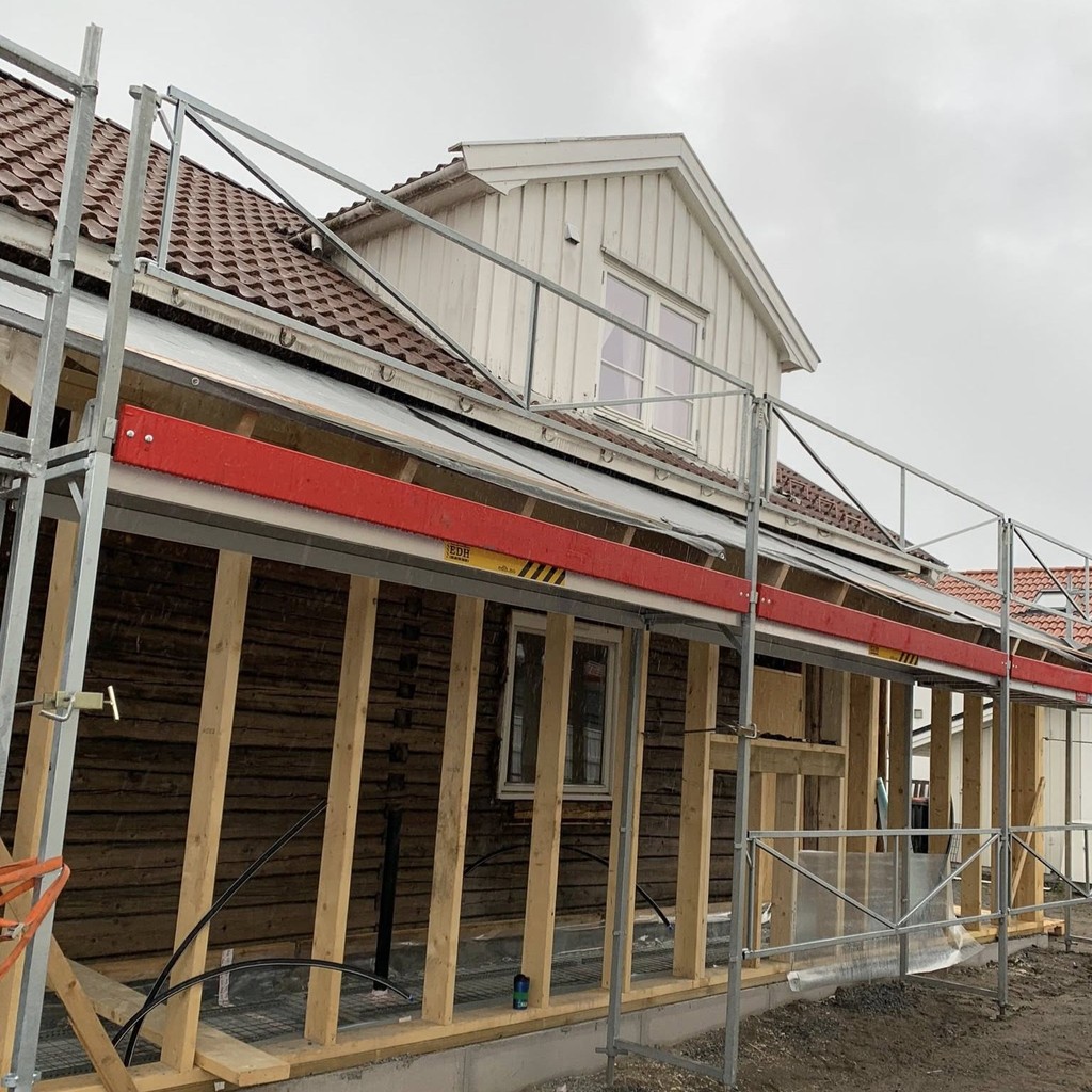 Tilbygg på bolig, byggmesterarbeid i Larvik