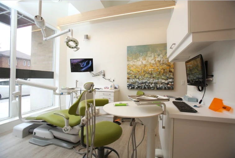 Treatment room for dental scaling at Midtown Dental Studio on Eglinton in Midtown Toronto, Ontario