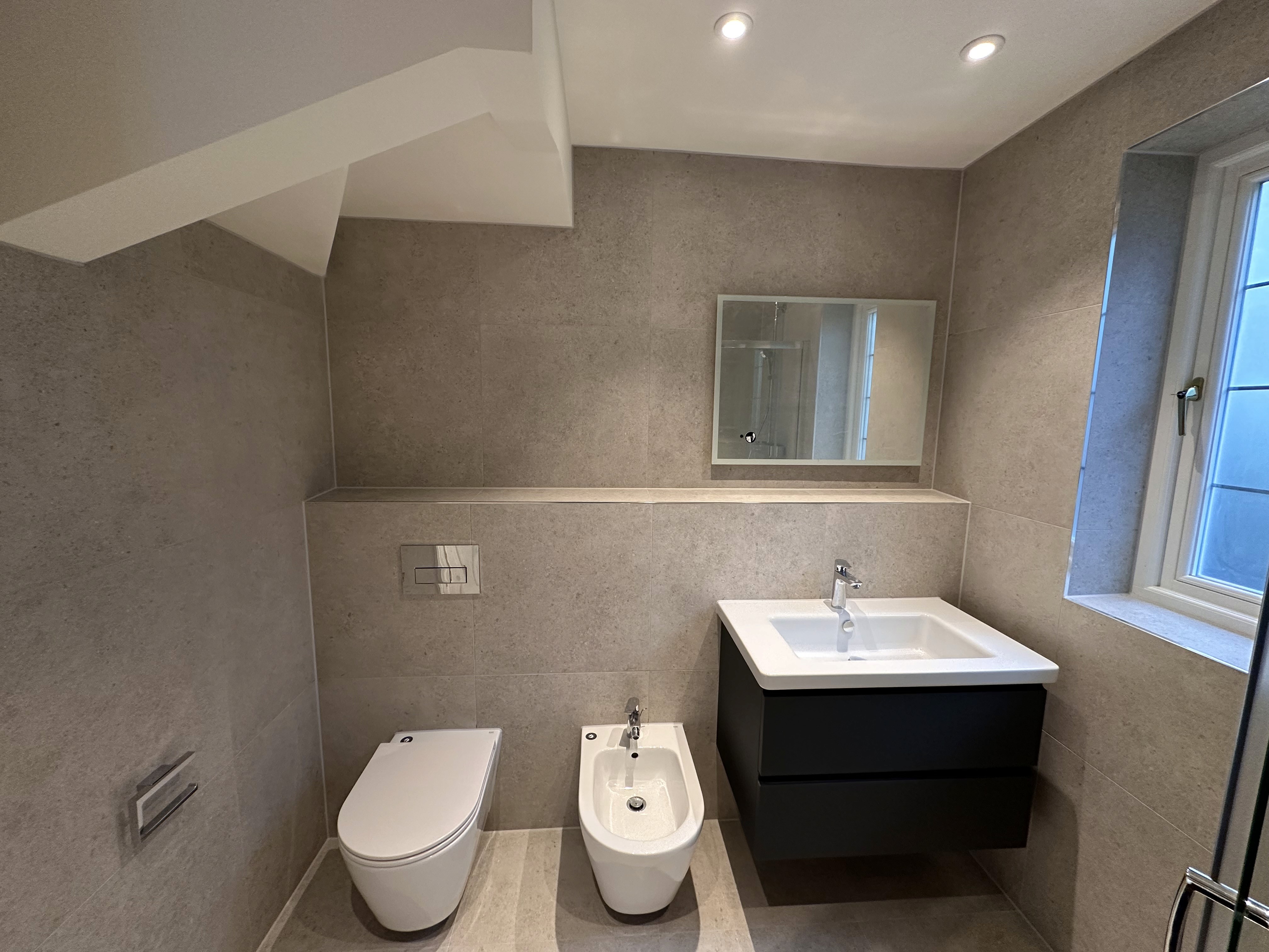 guest bathroom 1