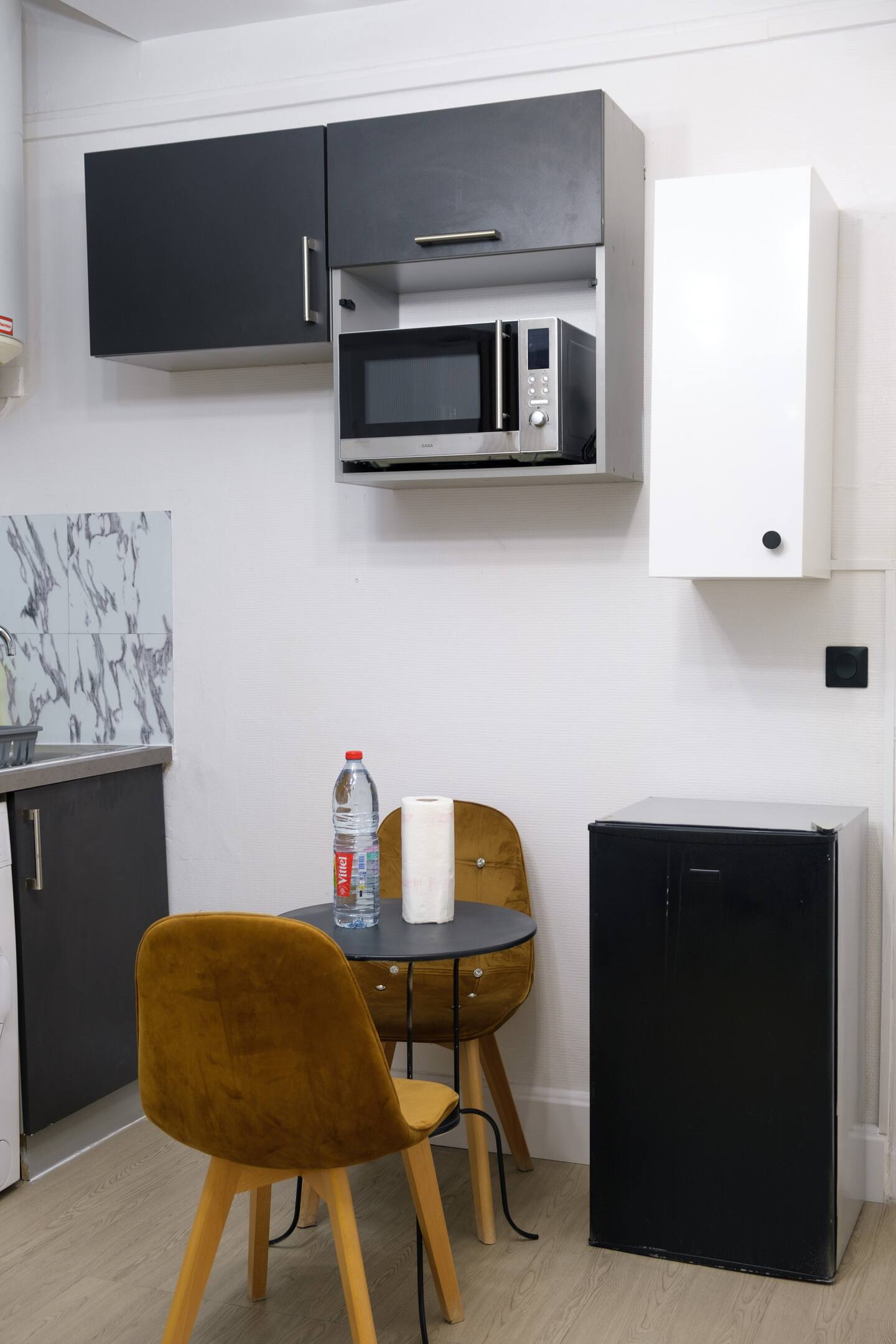Kitchinette moderne et lumineux Holyguest avec Netflix inclus, proche de CDG