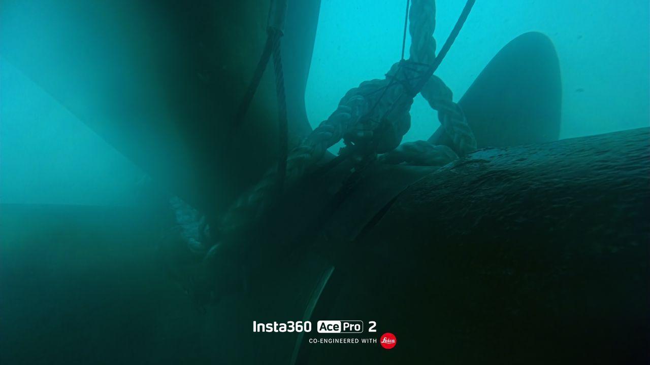 Securing lines around the MV Golden Marine propeller assembly