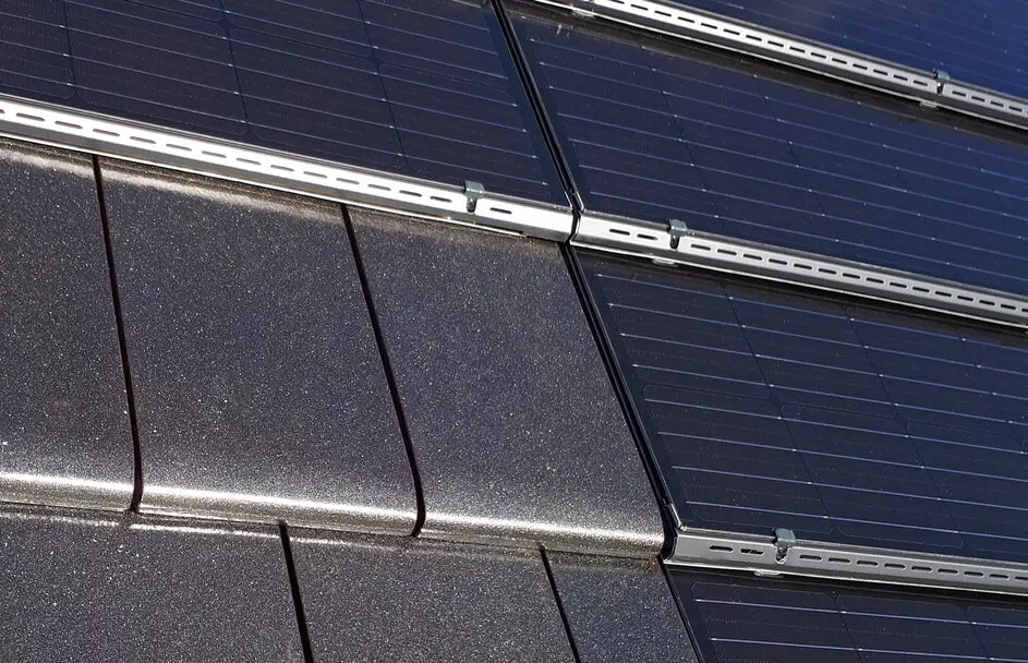 Solardachziegel erhalten die Ästhetik des Hauses. Foto: BRAAS