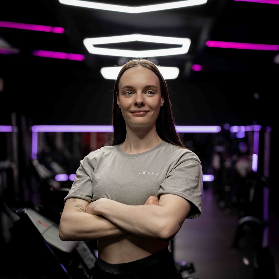 Chiera, Fitness Coach für selbstbewusstes Training und nachhaltigen Muskelaufbau