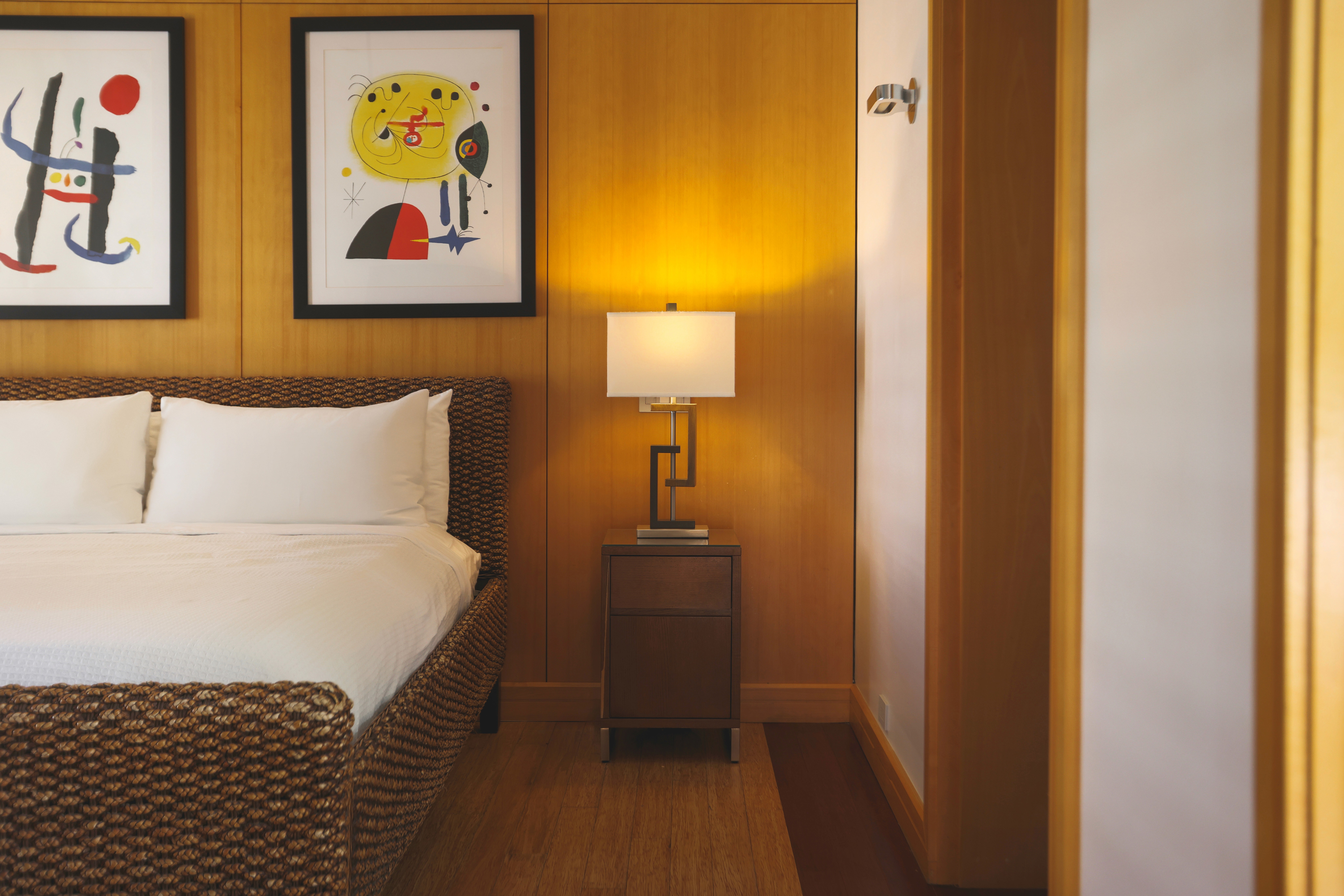 bedroom with minimalist decor, blending style and comfort in contemporary Key West lodging