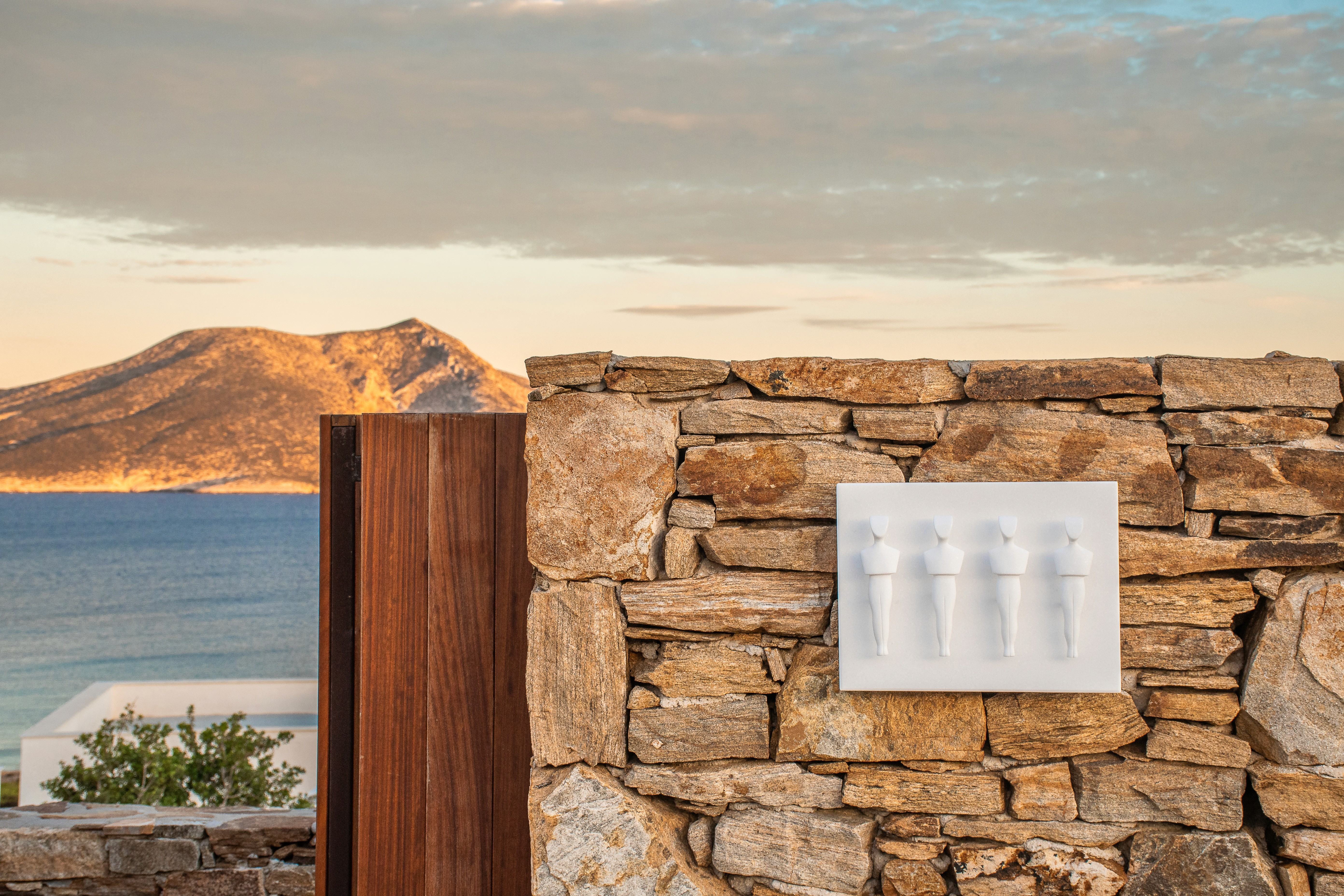 A greek summer house overlooking the Mediterranean Sea on Koufonisia