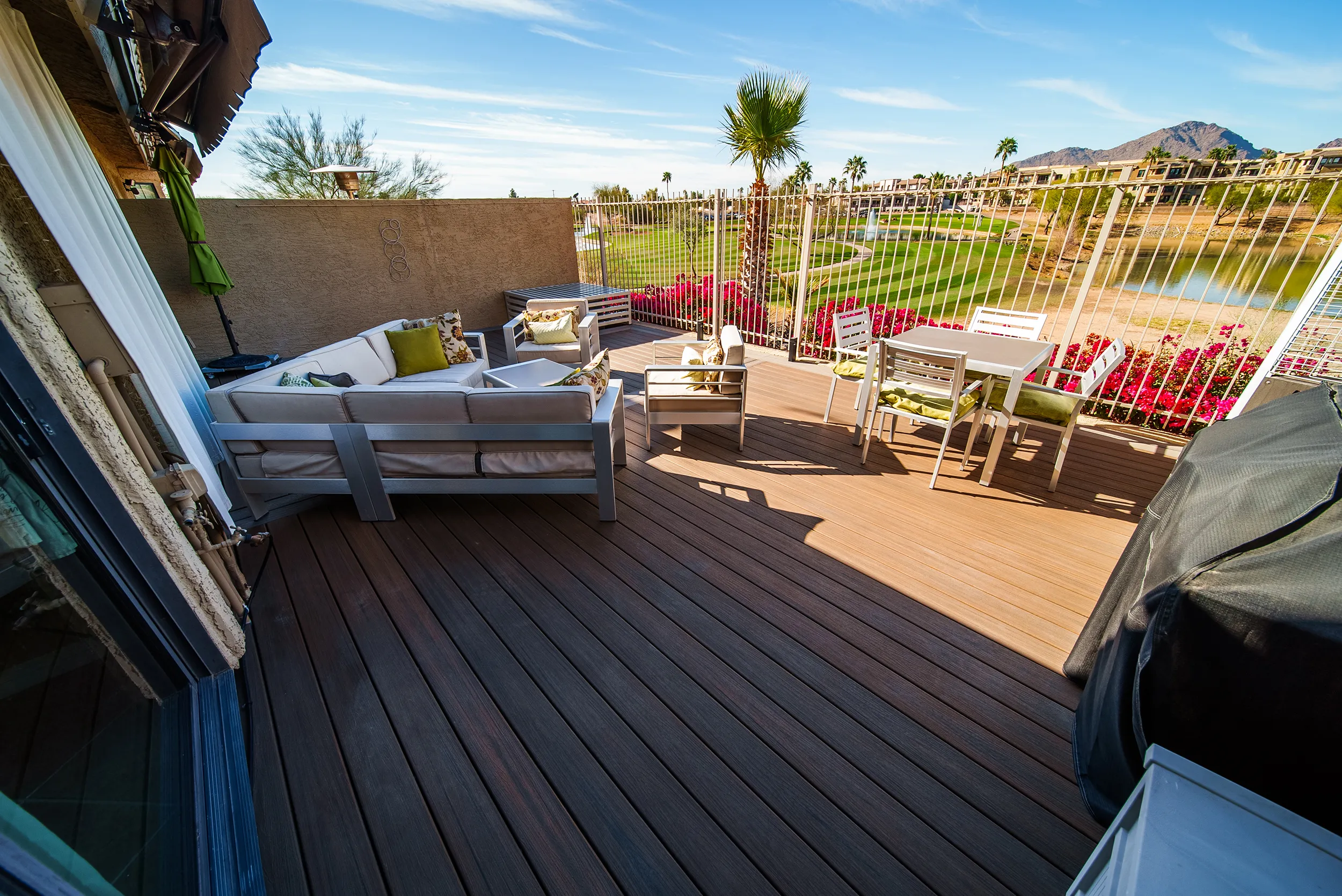 HBC Desks – An Outdoor Deck Escape with Trex Enhance decking