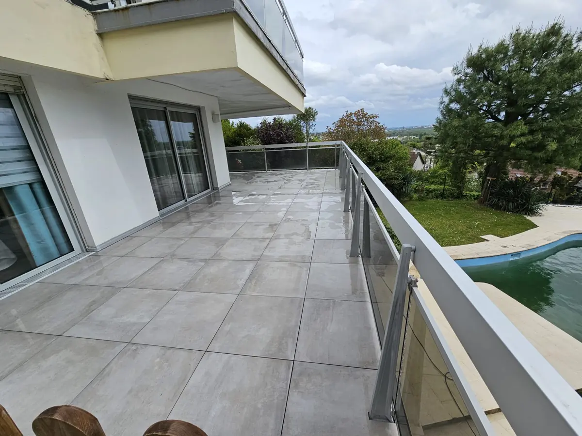 Pose de revêtement d'étanchéité sur terrasse balcon à Samois sur Seine