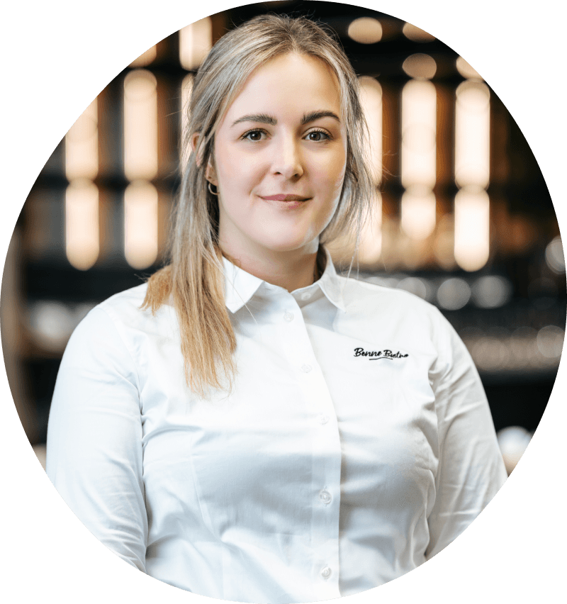 Anet – manažerka restaurace Benne Bistro.