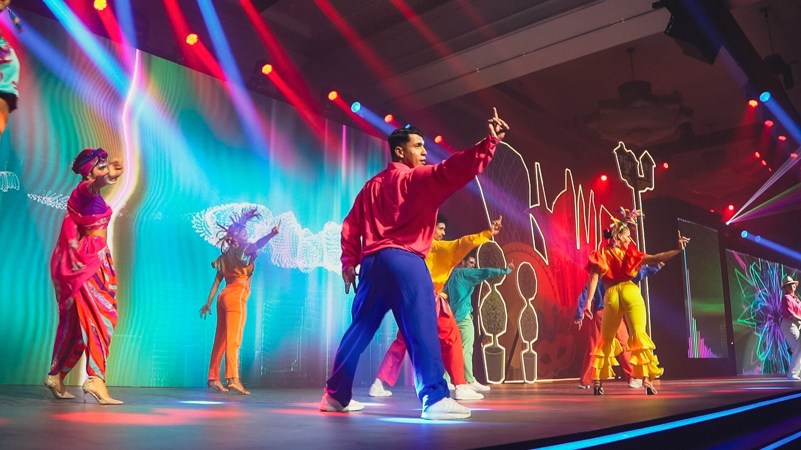 show-stage-design-at-the-middle-east-event-show-2023-dancers