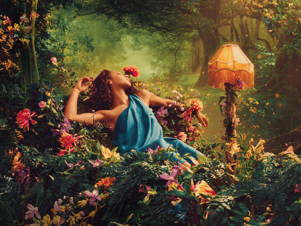 শেক্‌সপিয়ারের মায়াময় কমেডি আবার ফিরছে রিজেন্ট’স পার্ক ওপেন এয়ার থিয়েটারের মনোমুগ্ধকর পরিবেশে।