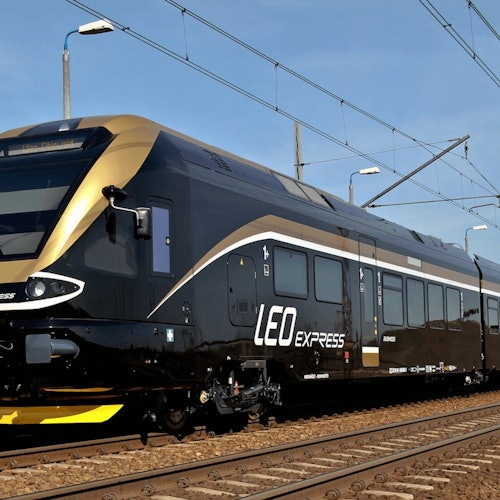 Vlak Leo Express