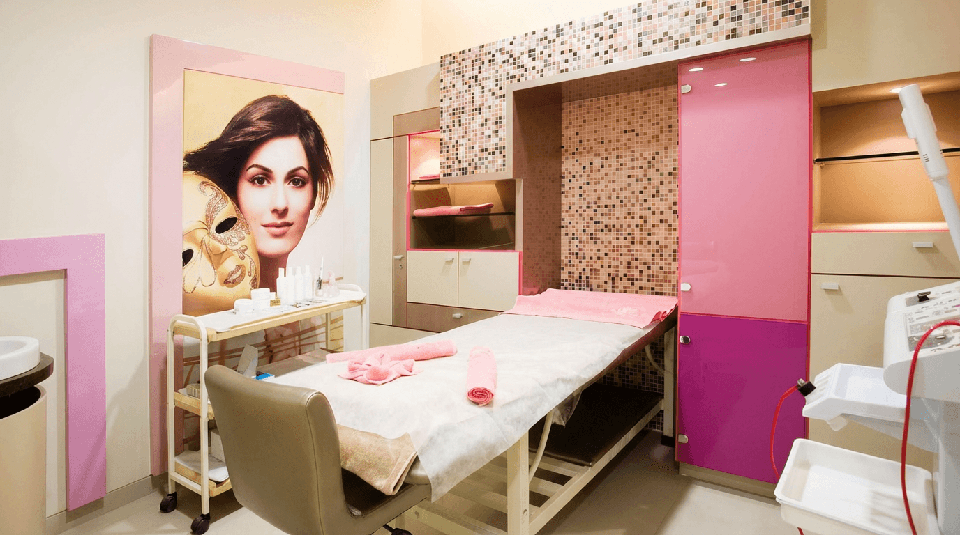 Lakmé Salons | Nationwide Retail Identity