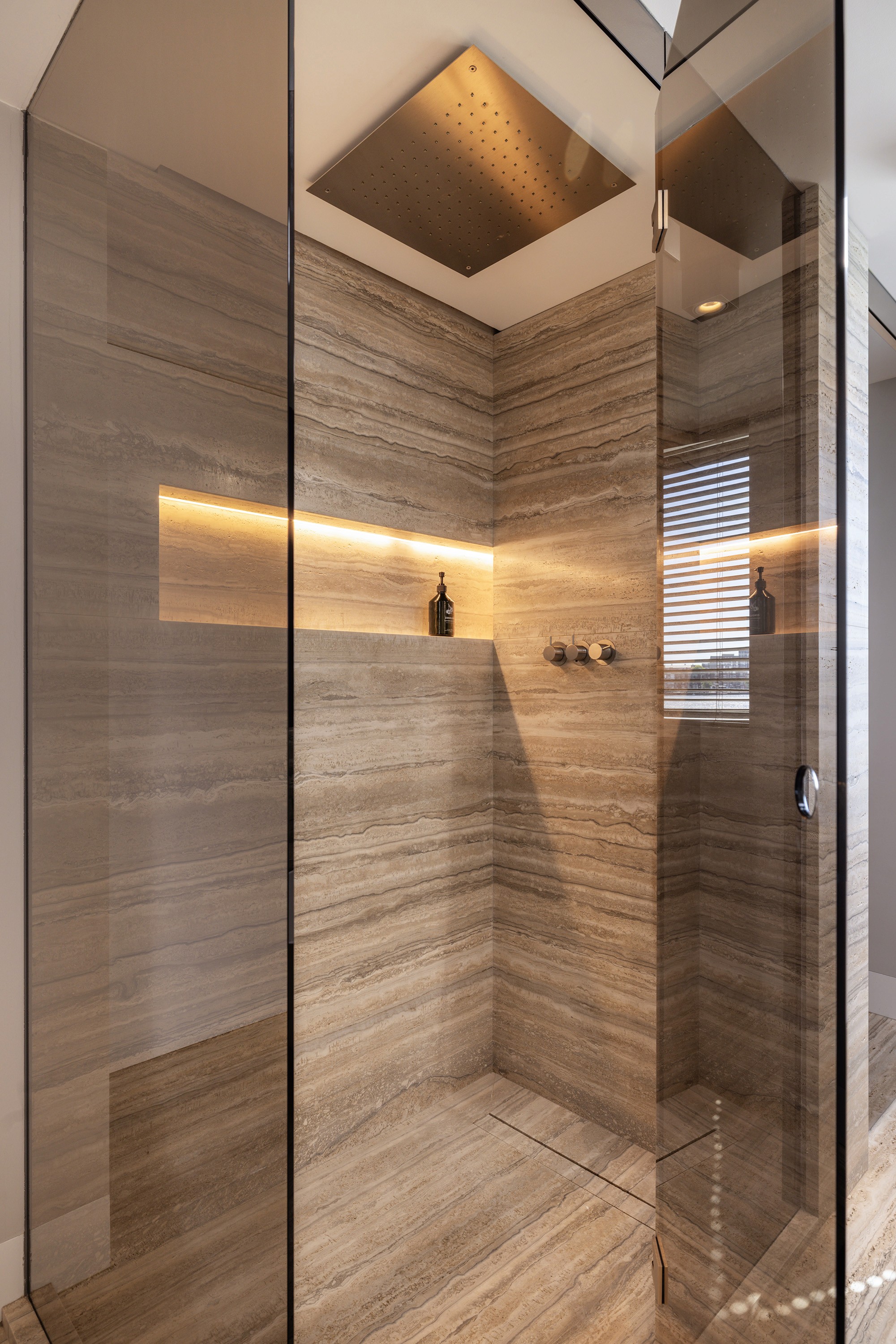 Here comes the alt text