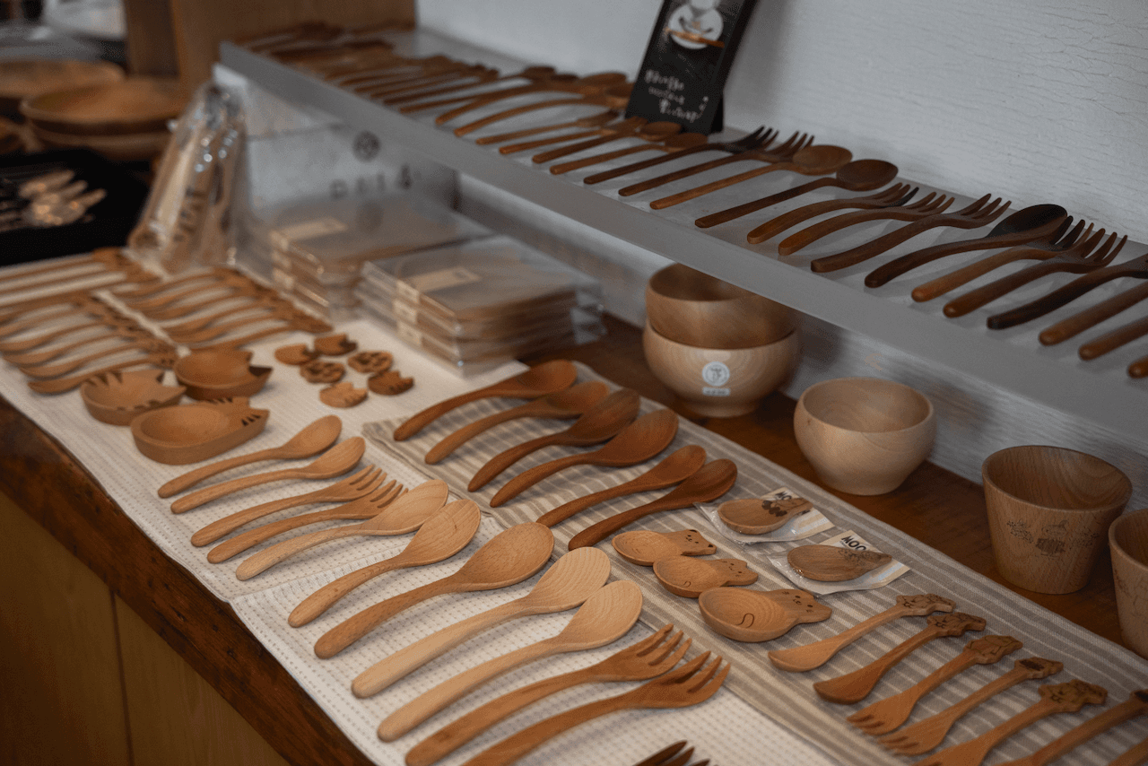 Wooden utensils
