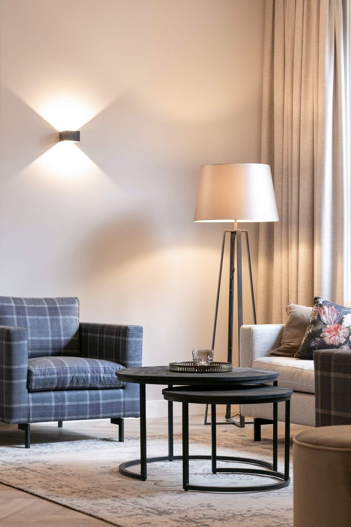 zithoek woonkamer ruiten fauteuil 