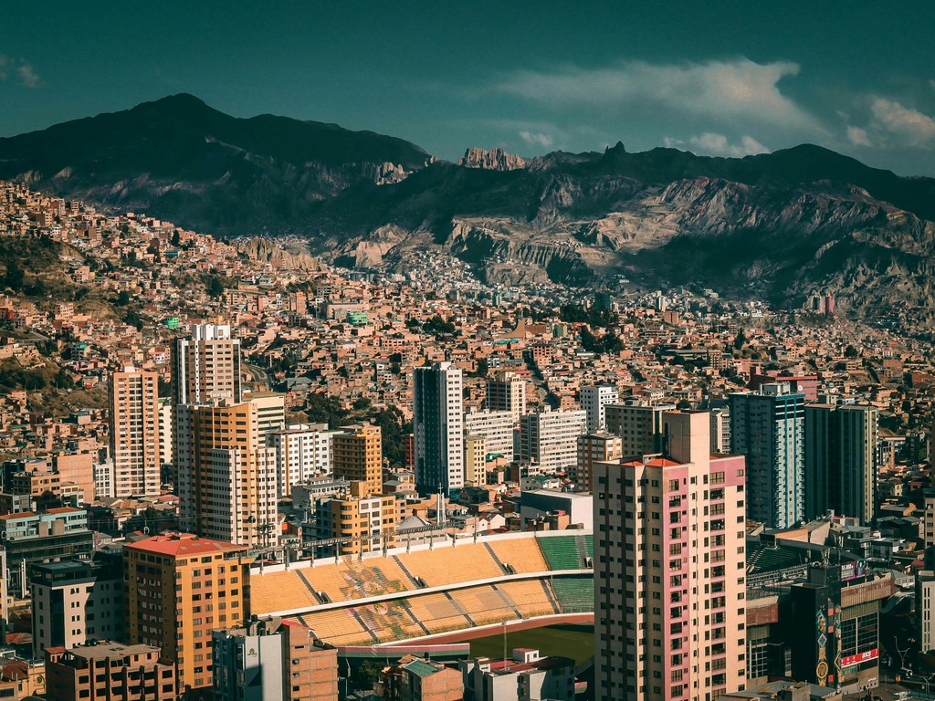 Tether backs stablecoin remittance company LemFi for LATAM expansion (Mieszko Wozniecki / Unsplash)