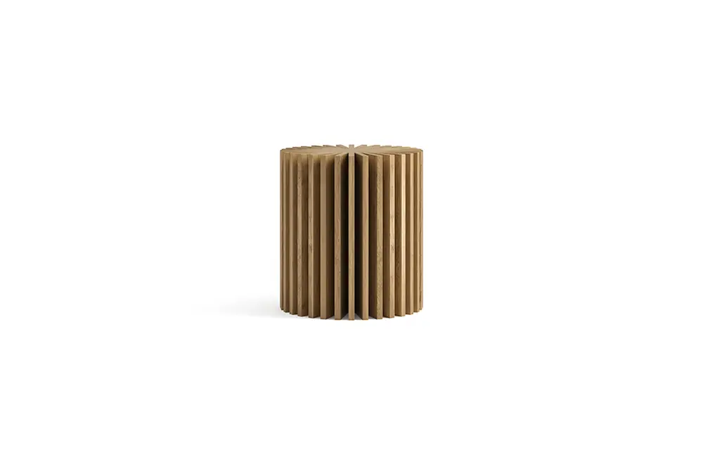 A round outdoor table by Rivatelier: Italian furniture design for luxury homes.