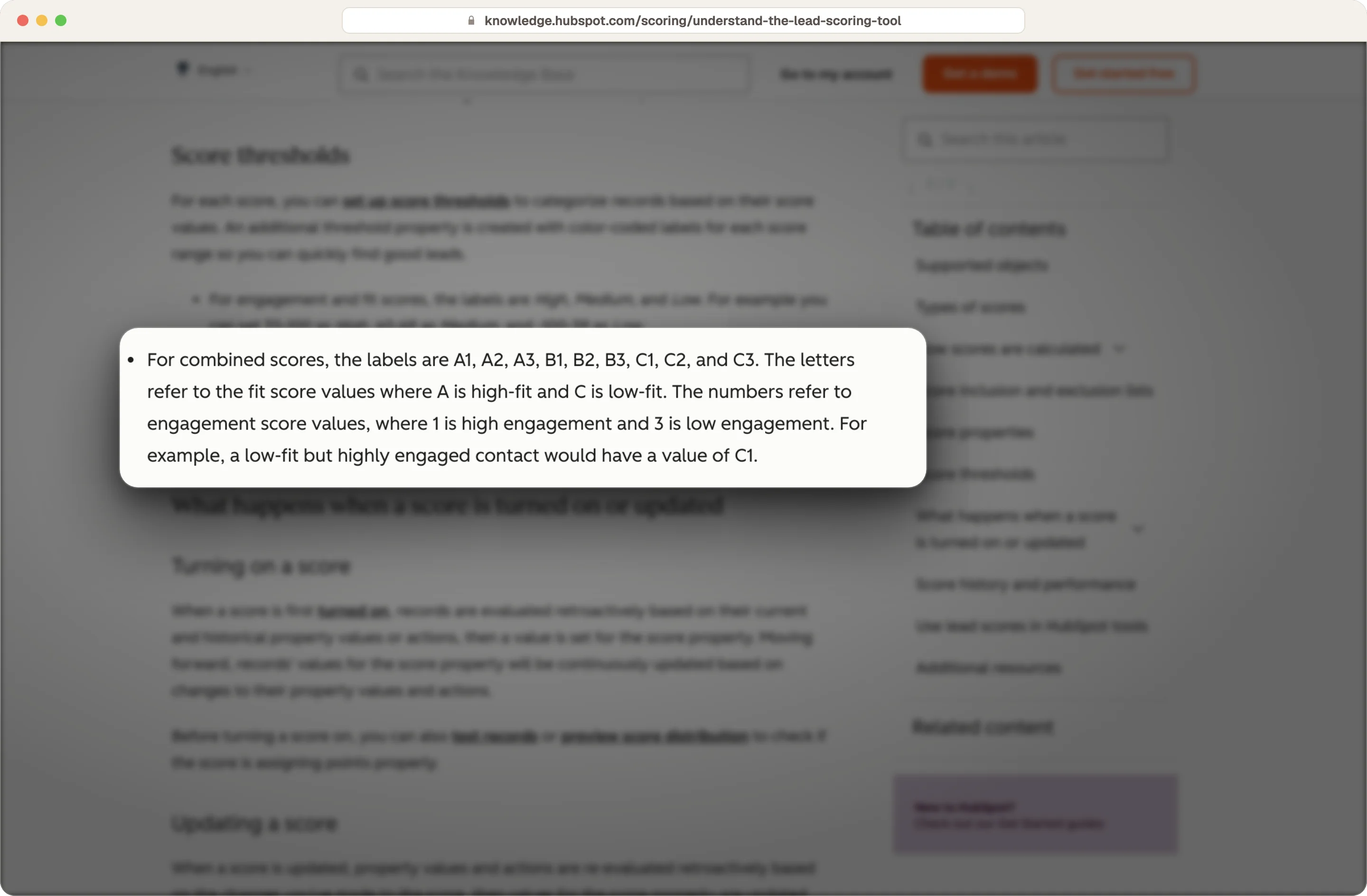 HubSpot knowledge base explaining the A1 to C3 combined score labels for fit and engagement, highlighted
