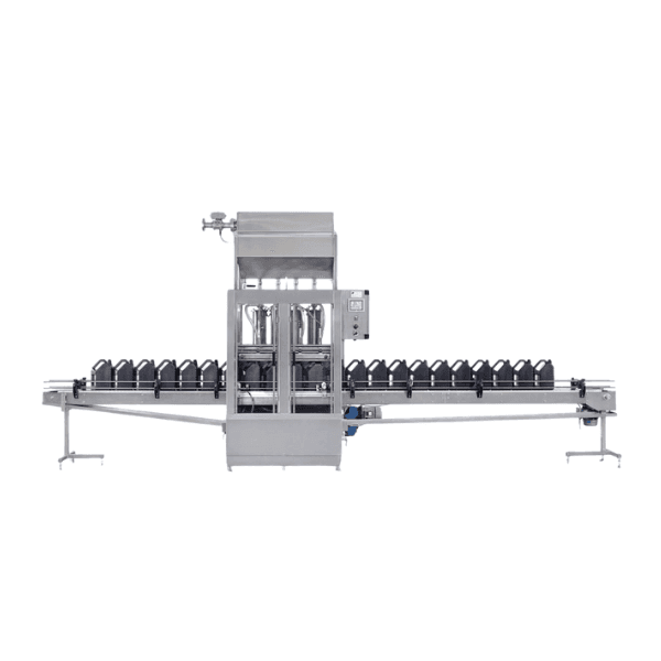 A side view of the auto-inline 4-nozzles volumetric filling machine, with bottles on the conveyor.