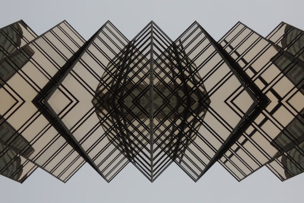 Mirror image Geometry