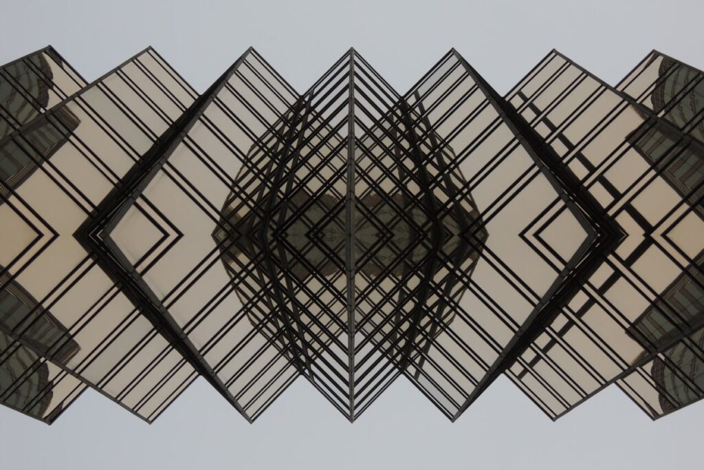 Mirror image Geometry
