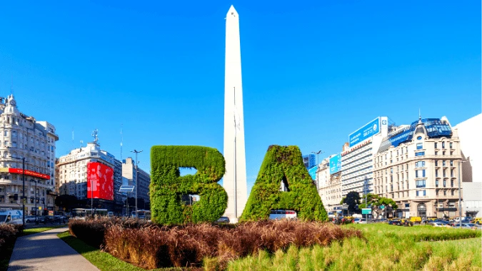 foto representando al obelisco como icono de turismo en buenos aires