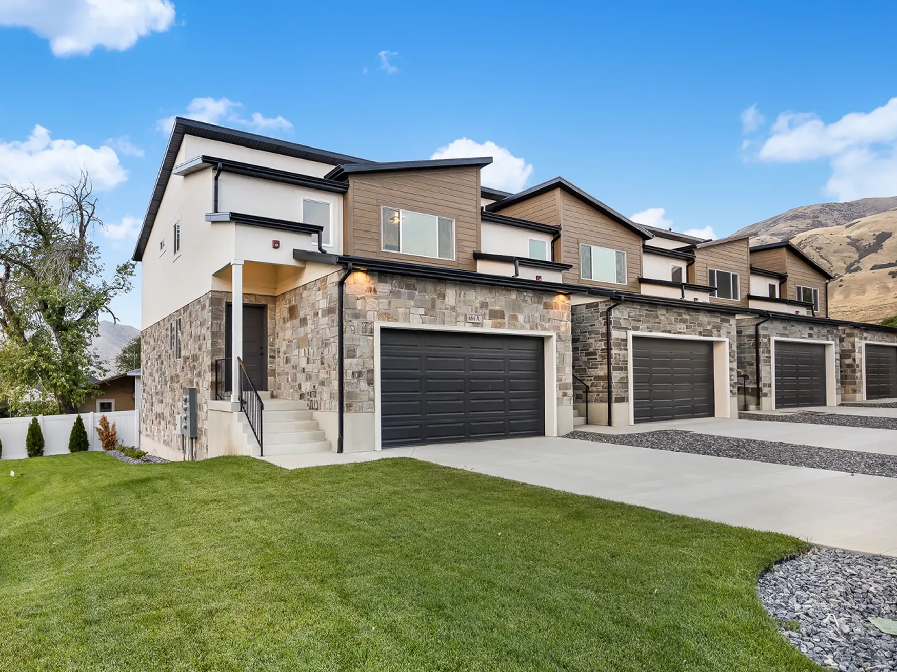exterior townhome utah mountains