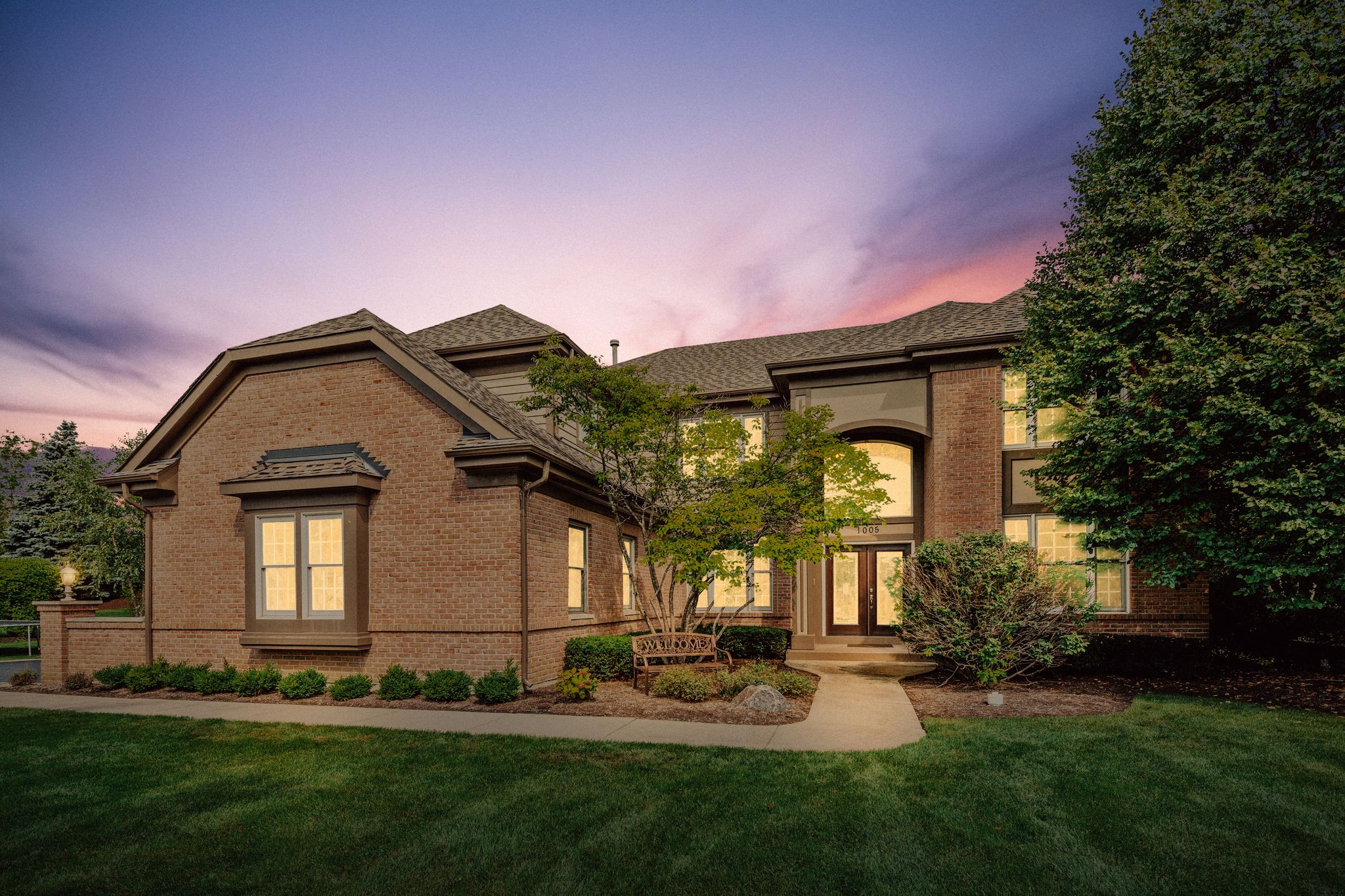  outsource real estate photo editing