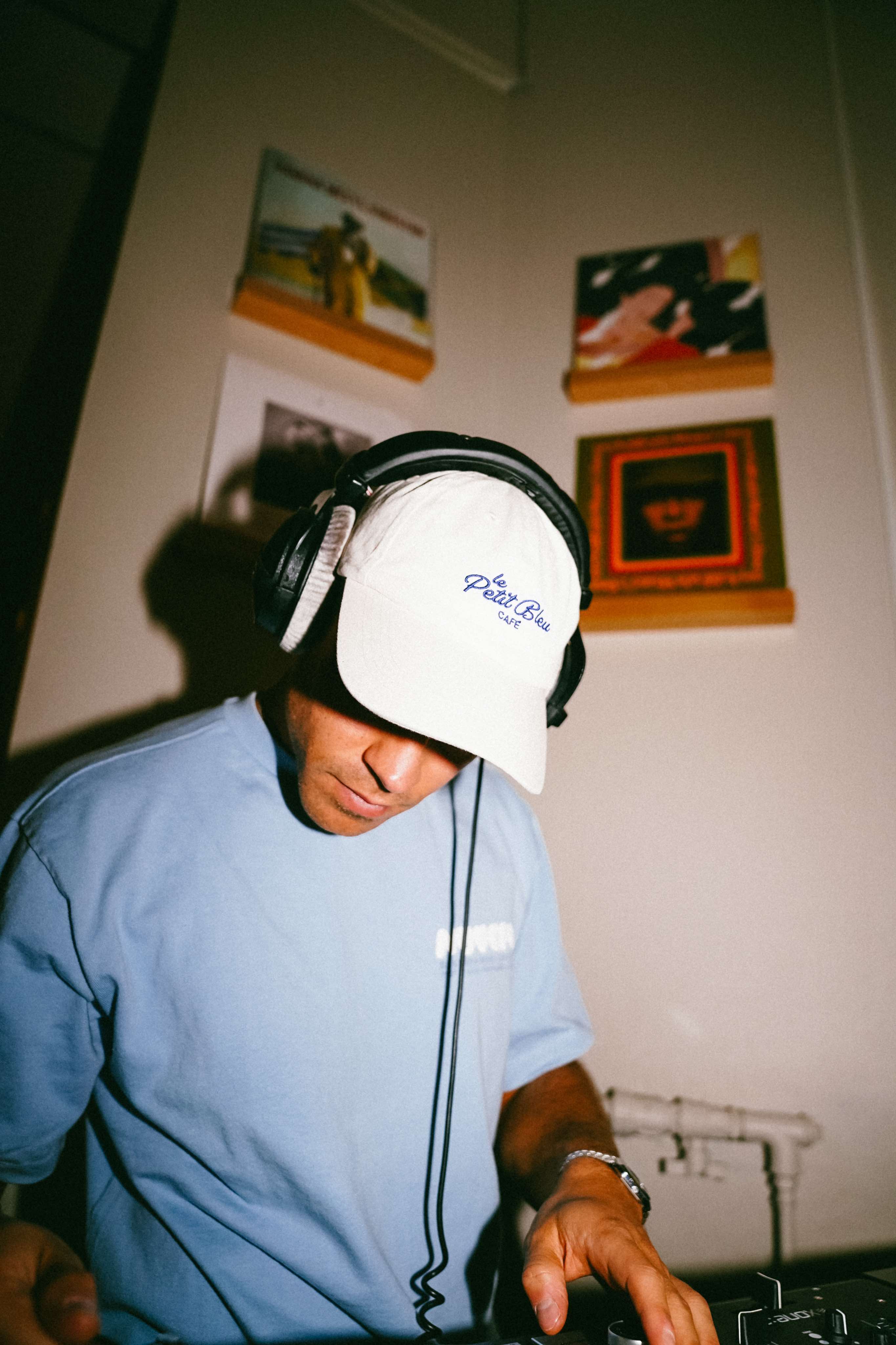 DJ Manuca på Cafe Bopa