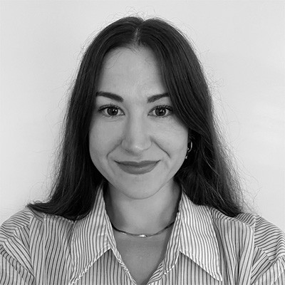 Photo of Celia Penella smiling