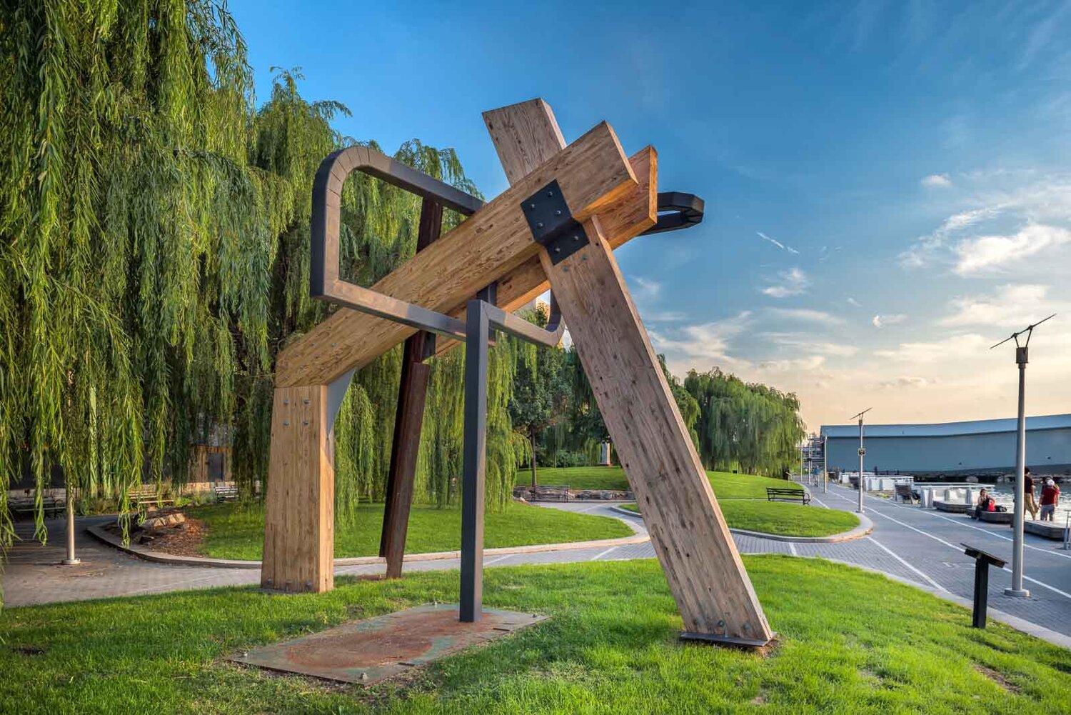 Photo by Frank Ariuba