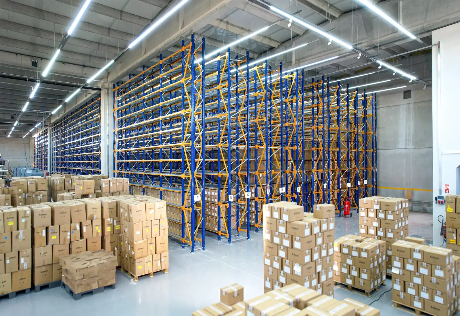 Lojistik Depo Nedir? | RETA Raf Sistemleri