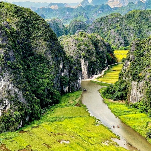 Ninh Binh, Hoa Lu, Tam Coc & Mua Cave: Guidet tur fra Hanoi + frokostbilletter i Hanoi