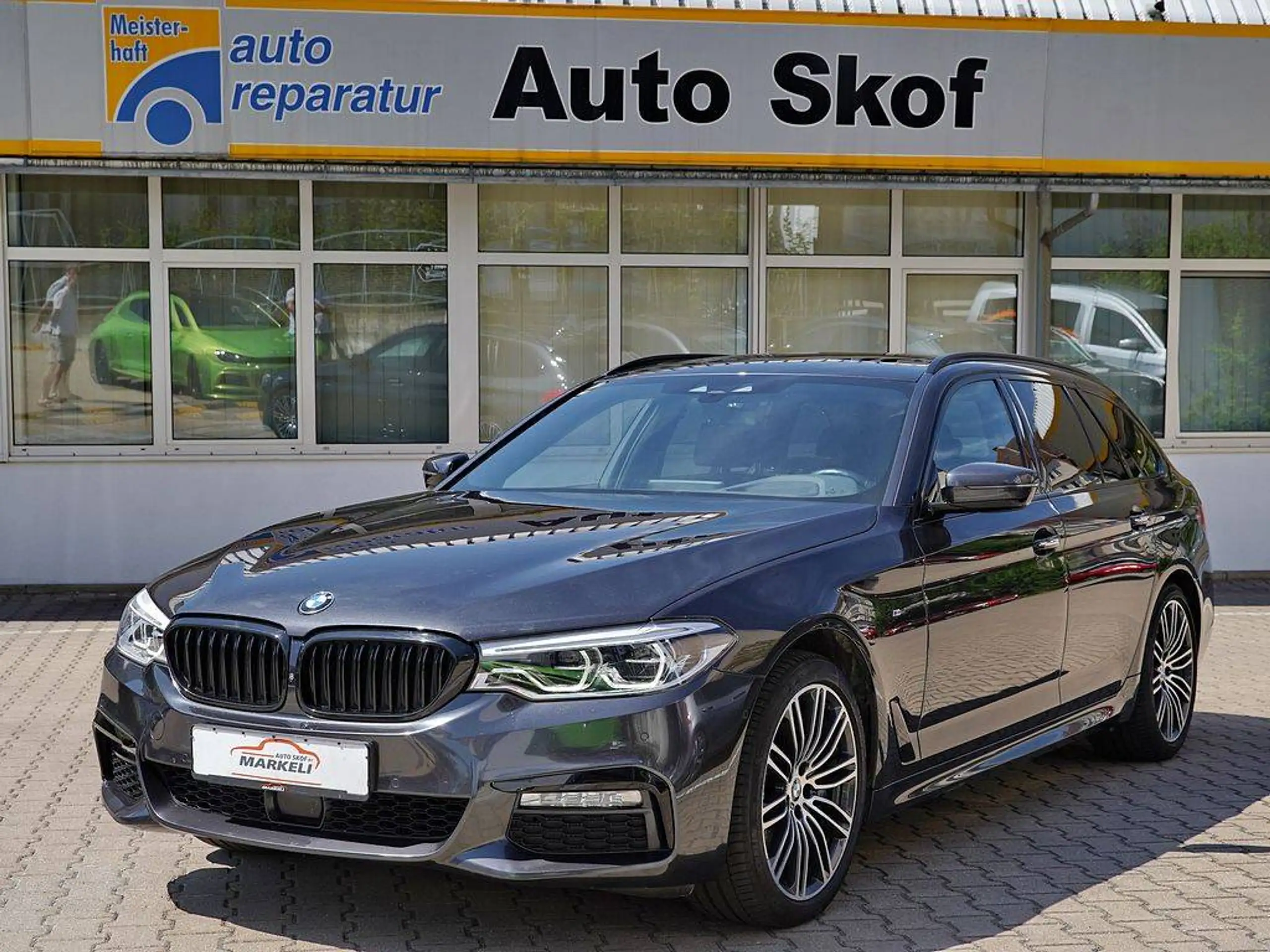 BMW 540 i xDrive Touring | M Sport | 340 PS | Pano | HUD | Harman Kardon | ACC | 360° | Komfortsitze | Soft-Close | Sitzheizung
