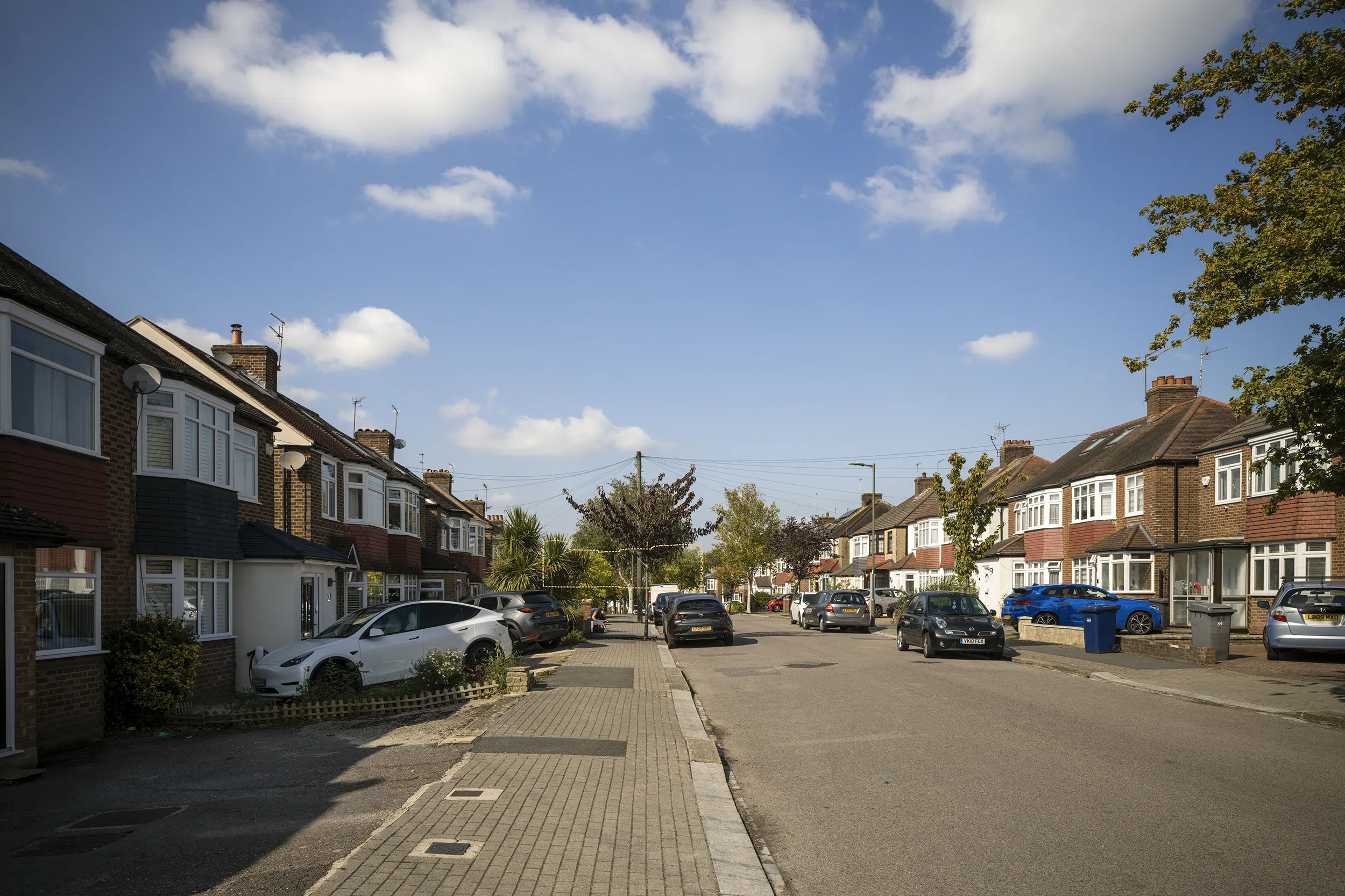 Type 4 AVR Level 1 wireline verified view north west along Sherrards Way, a linear street framed by two storey semi-detached houses, with the upper levels of the proposal beyond. Prepared by Eye-kon.