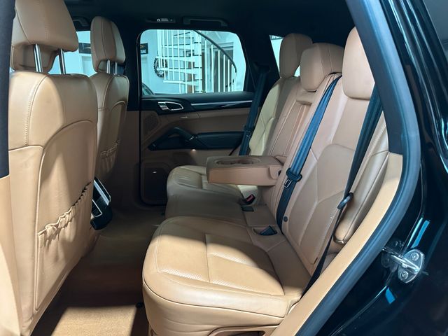 PORSCHE Cayenne 2013 BLACK Gebrauchtwagen - Galeriebild 22