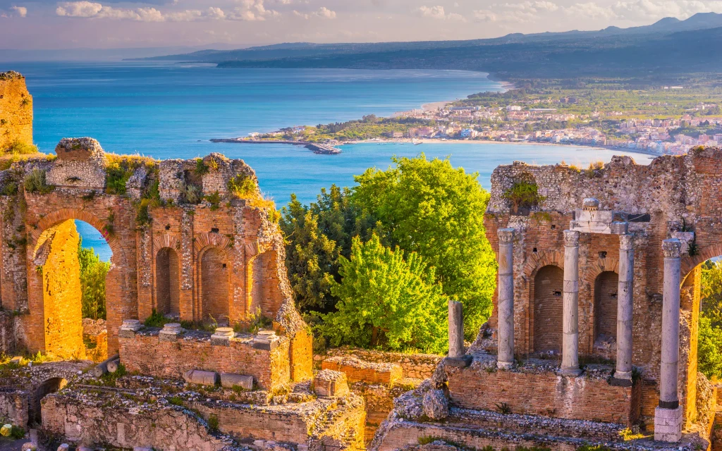 Amfiteateret i Taormina på Sicilia | Expa Travel